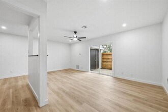 4908 West Gate Blvd in Austin, TX - Building Photo - Building Photo