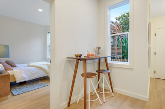 Dolores Coliving in San Francisco, CA - Building Photo - Building Photo