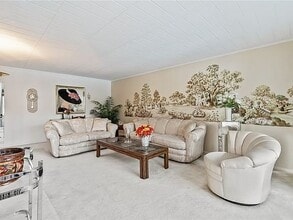 900 Washington Rd, Unit 11 in Pittsburgh, PA - Building Photo - Building Photo