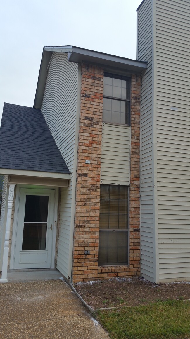 964 Winter Garden Dr in Shreveport, LA - Foto de edificio - Building Photo