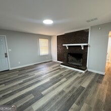 6571 Rock Springs Rd in Stonecrest, GA - Building Photo - Building Photo