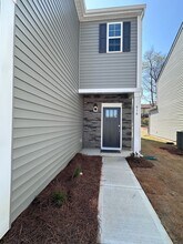 616 13th Ave Dr NE in Hickory, NC - Building Photo - Building Photo