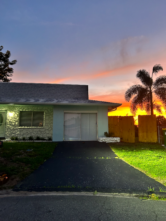 437 Via Palermo Ct in Merritt Island, FL - Building Photo