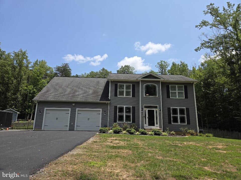 38 Southern View Dr in Stafford, VA - Building Photo