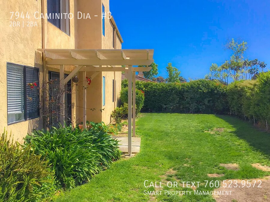 7944 Caminito Dia in San Diego, CA - Building Photo
