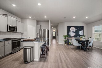 15046 Gelding Hts in San Antonio, TX - Building Photo - Building Photo