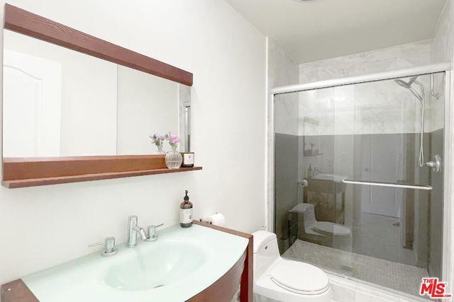 property at 1600 Stradella Rd