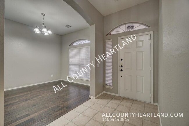 908 Black Jack Ln in Moore, OK - Building Photo - Building Photo