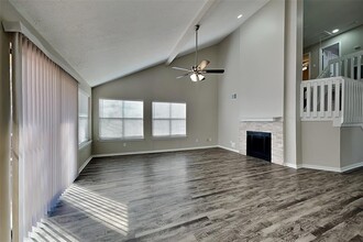 3806 Village Oaks Dr in Humble, TX - Building Photo - Building Photo