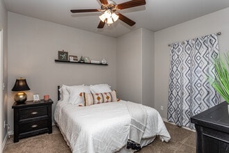 Woodland Park in Rogers, AR - Building Photo - Interior Photo
