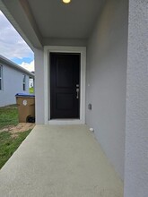 9061 Oscraft Dr in Davenport, FL - Building Photo - Building Photo