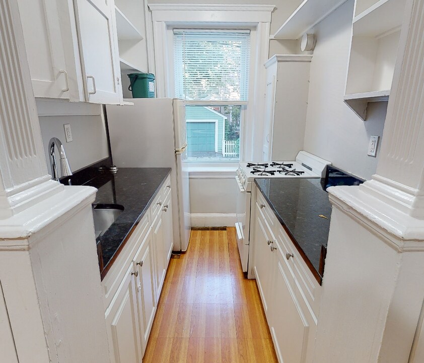 1 Gray St, Unit 3 in Cambridge, MA - Foto de edificio