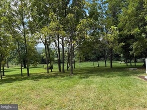 15543 Edgegrove Rd in Purcellville, VA - Building Photo - Building Photo
