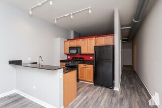 950 W Leland Ave in Chicago, IL - Building Photo - Building Photo