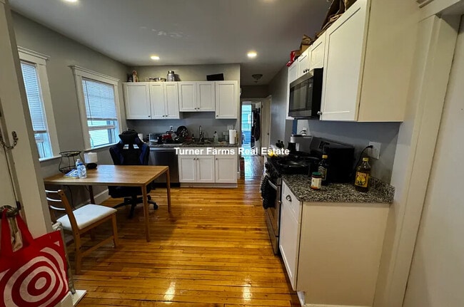 74 Frederick Ave, Unit 2