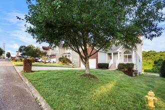 114 Waters Edge Ln in Hendersonville, TN - Building Photo - Building Photo