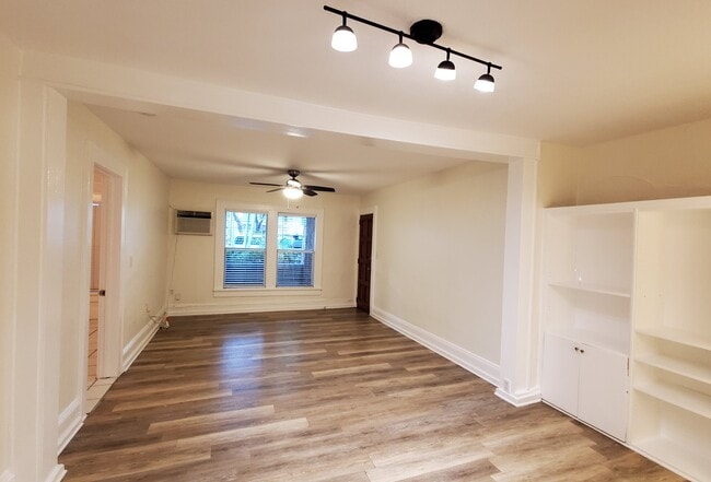 2140 Secoffee St, Unit 2 in Miami, FL - Building Photo - Building Photo