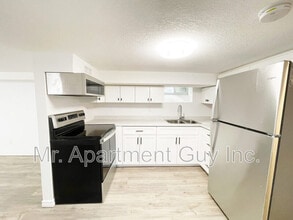 40 Shanley St in Kitchener, ON - Building Photo - Building Photo