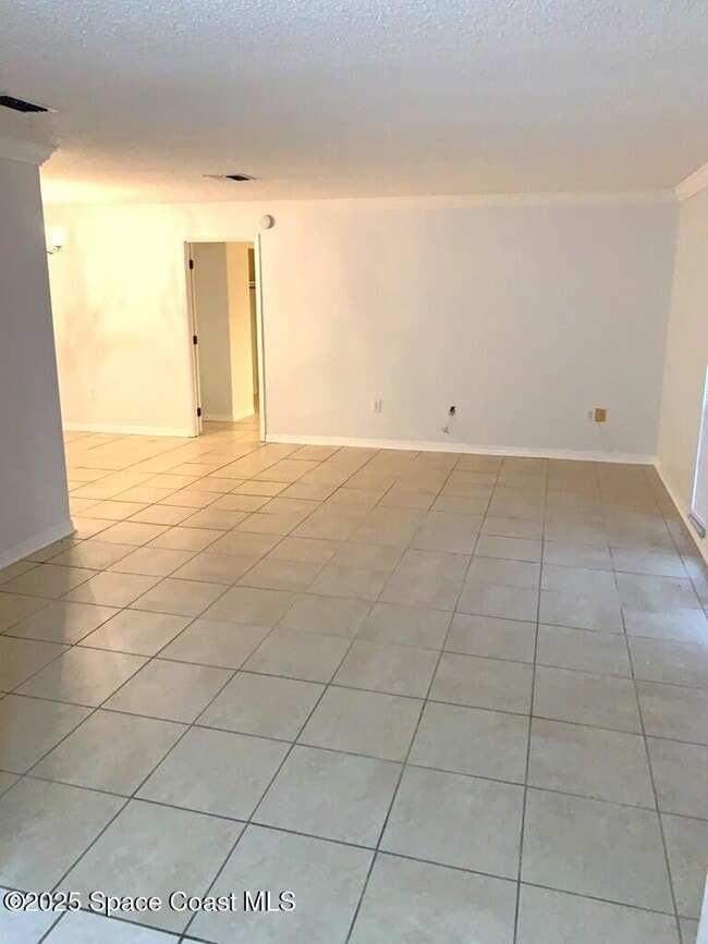 626 Fairhaven St NE in Palm Bay, FL - Building Photo - Building Photo