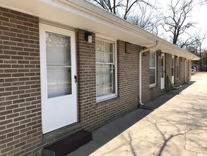 3326 University Ave in Des Moines, IA - Building Photo - Building Photo