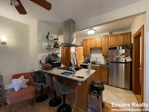 79 Myrtle St in Boston, MA - Building Photo - Building Photo