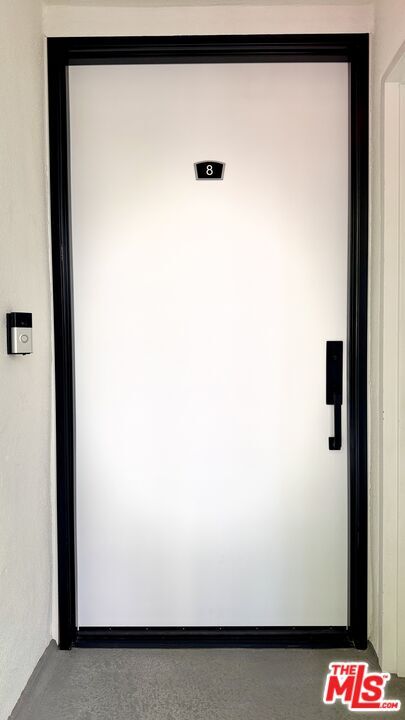 414 N Palm Dr in Beverly Hills, CA - Building Photo - Building Photo