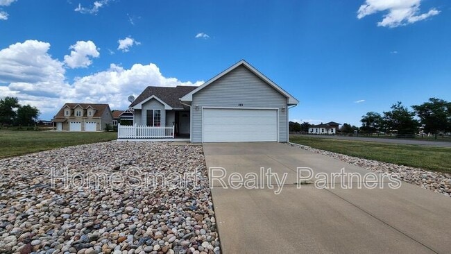 property at 203 W Coal Creek Dr