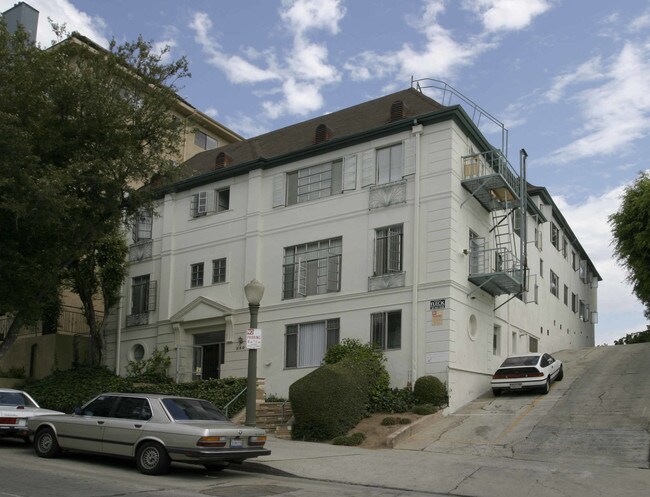 530 Glenrock Ave in Los Angeles, CA - Building Photo - Building Photo