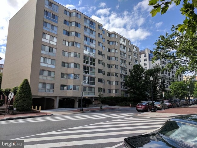 property at 922 24th St NW