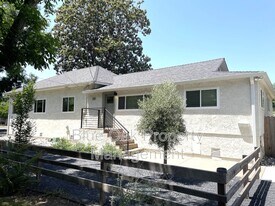 352 E 7th Ave in Chico, CA - Building Photo