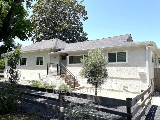property at 352 E 7th Ave