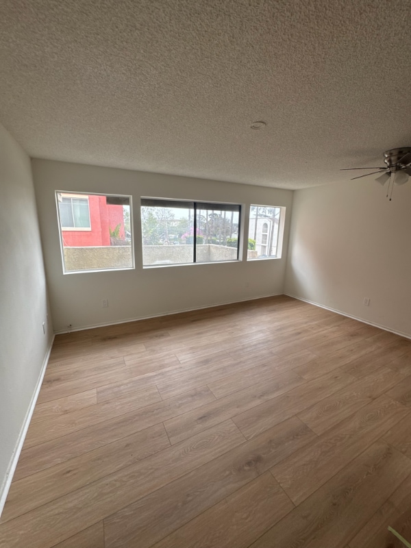 430 W 8th St in Los Angeles, CA - Building Photo - Building Photo