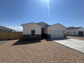 2709 W Onyx St in Roswell, NM - Building Photo