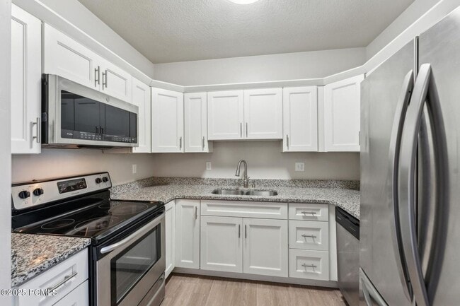 1051 500 E in Heber City, UT - Building Photo - Building Photo