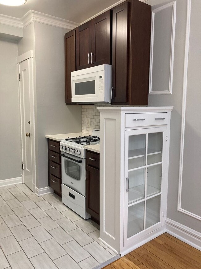 6226 N Clark St in Chicago, IL - Building Photo - Building Photo