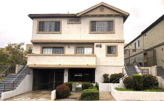 257 E Santa Anita Ave in Burbank, CA - Building Photo