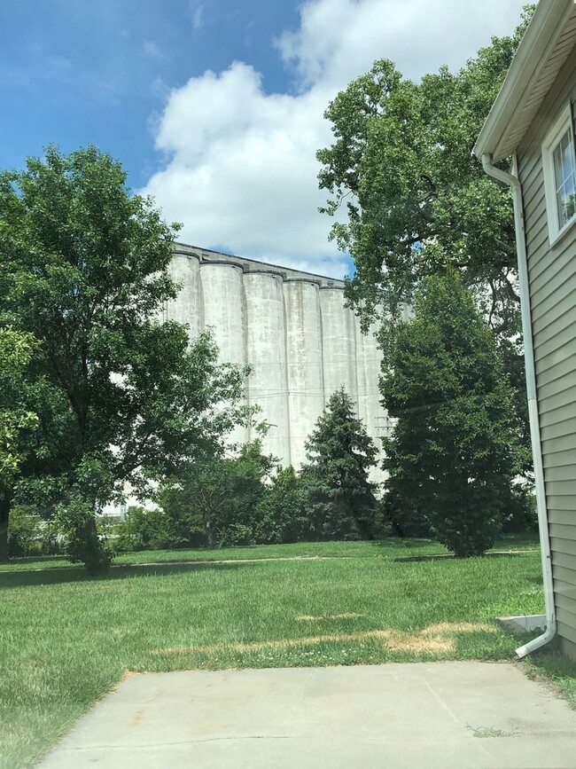 1851 Whittier St in Lincoln, NE - Building Photo - Building Photo