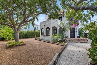 531 N Lakeside Dr in Lake Worth Beach, FL - Building Photo - Building Photo