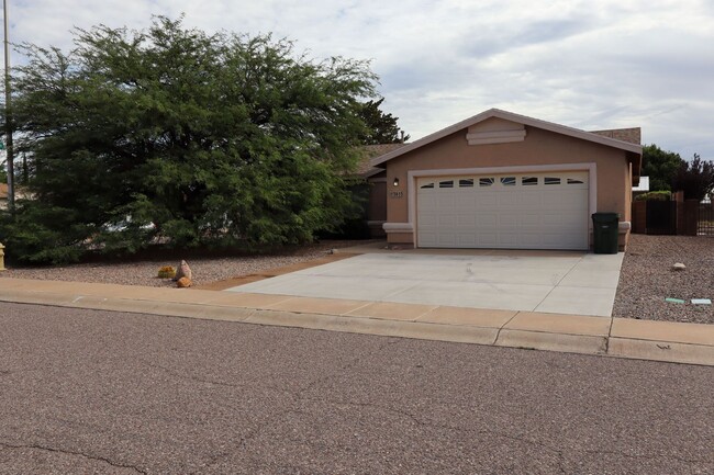 property at 3615 Dragoon Ct