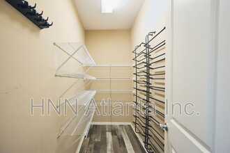 1069 Shadowridge Dr SE in Atlanta, GA - Building Photo - Building Photo