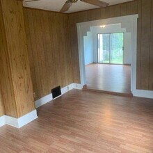 1355 Beeson St NE in Alliance, OH - Building Photo - Building Photo