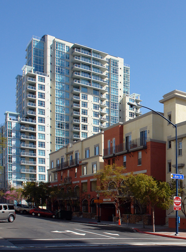 Discovery @ Cortez Hill in San Diego, CA - Building Photo - Building Photo