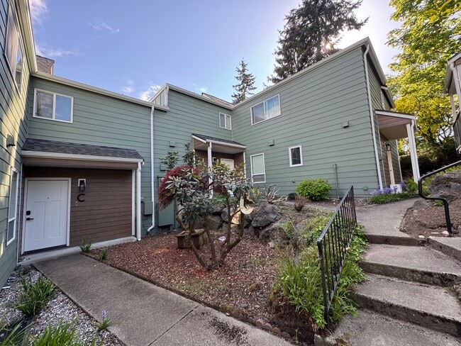 8430 26th Ave SW in Seattle, WA - Building Photo - Building Photo