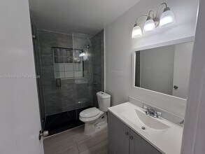 17240 NW 52nd Ave in Miami Gardens, FL - Building Photo - Building Photo