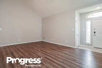 5107 Gulf Stream Ln in Bacliff, TX - Building Photo - Building Photo