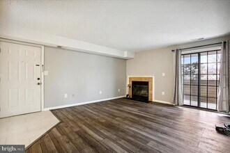6939 Mary Caroline Cir in Alexandria, VA - Building Photo - Building Photo