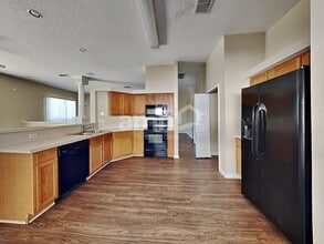 2559 Coachman Lakes Dr in Jacksonville, FL - Foto de edificio - Building Photo