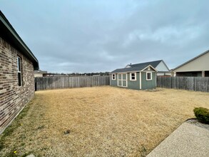 391 Violet Dr in Waco, TX - Building Photo - Building Photo