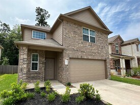 2611 Hoffman Ln in Conroe, TX - Building Photo