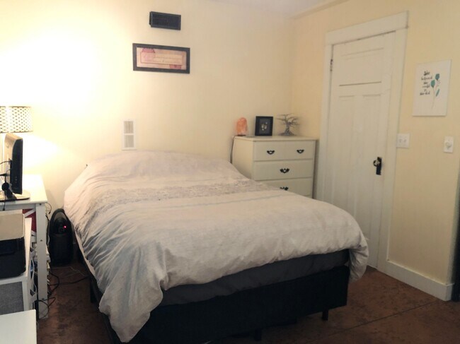 2912 Windsor St in Vancouver, BC - Building Photo - Building Photo